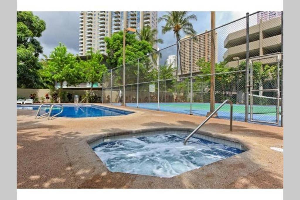Waikiki Studio Steps To Beach-Mall Free Parking-Wifi Honolulu Exteriér fotografie